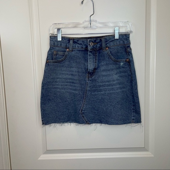 Wild Fable Raw Hem Jean Skirt Sz 4 - Picture 3 of 16